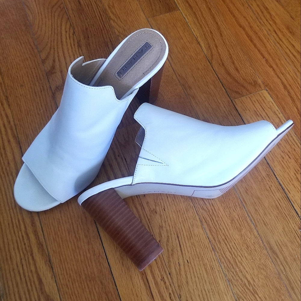 Versatile comfortable white leather Tahari 9.5 block heel slip on peep toe heels